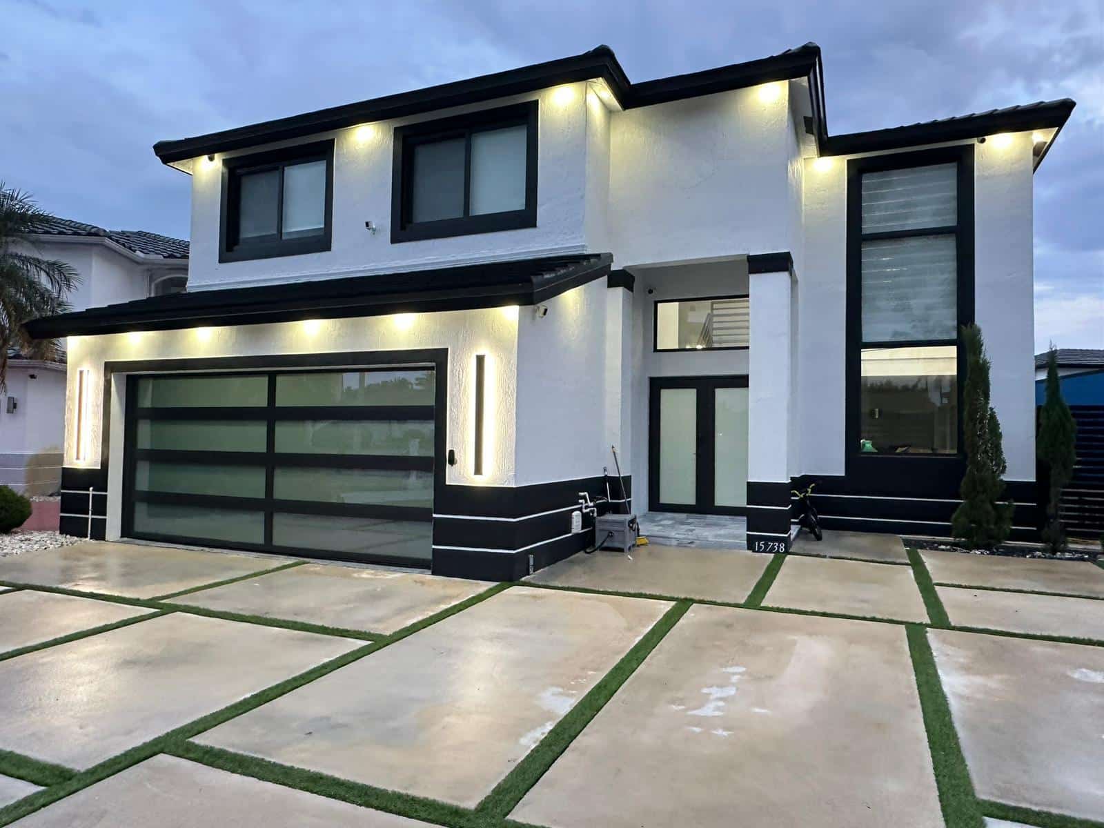 Glass Garage Doors Solutions