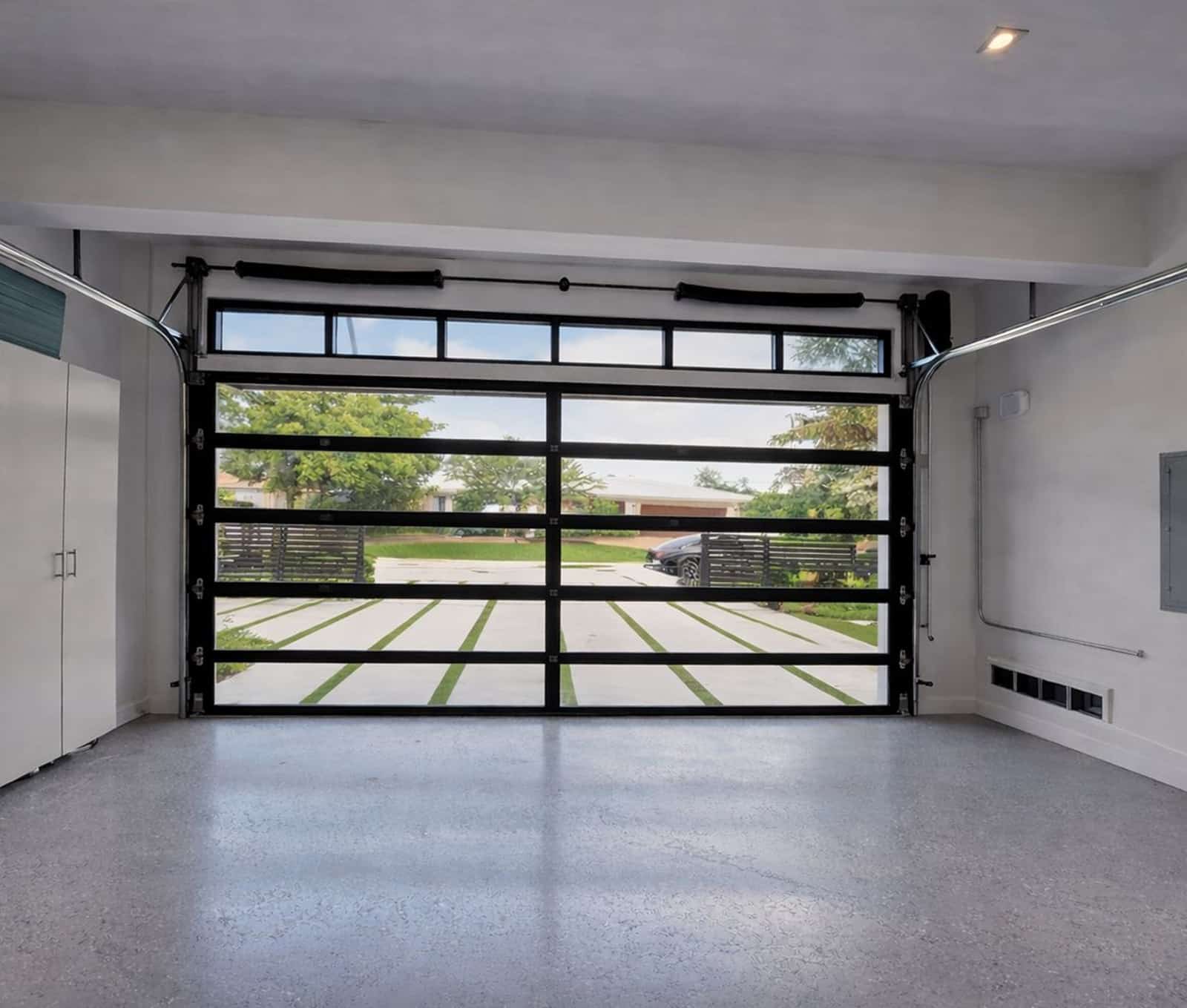 Stop traffic before customers