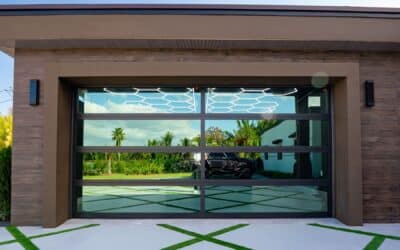 How Garage Door Manufacturers in Florida Handle Energy Efficiency
